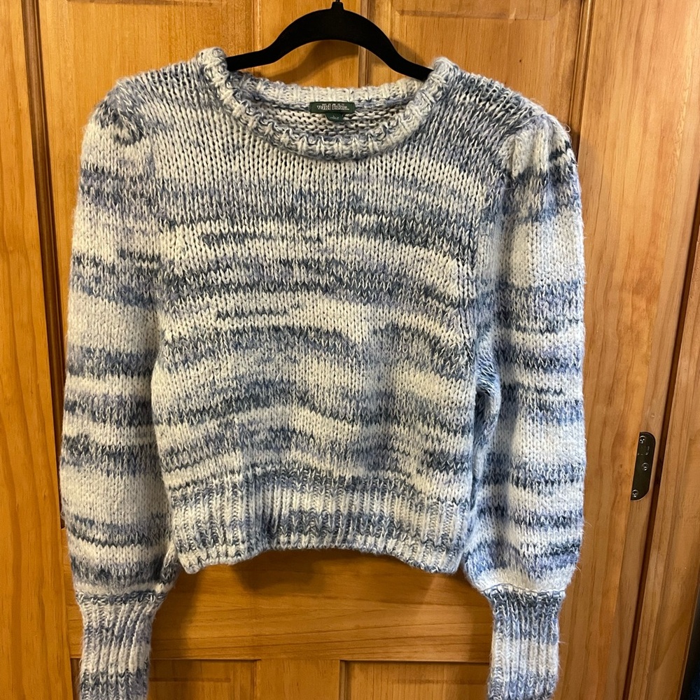 Wild Fable Marbled Blue and White Sweater